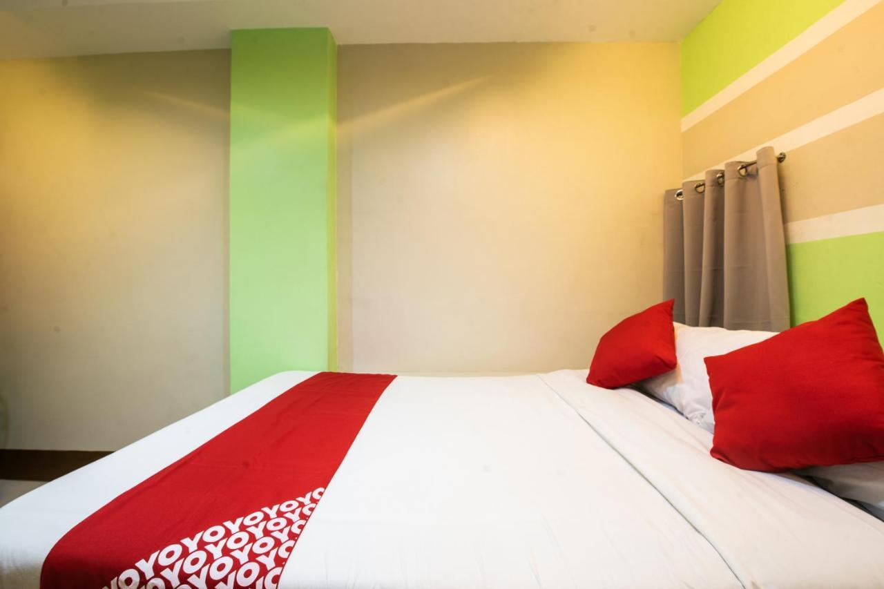 Oyo 475 Pearl Blossom Hotel 마닐라 외부 사진