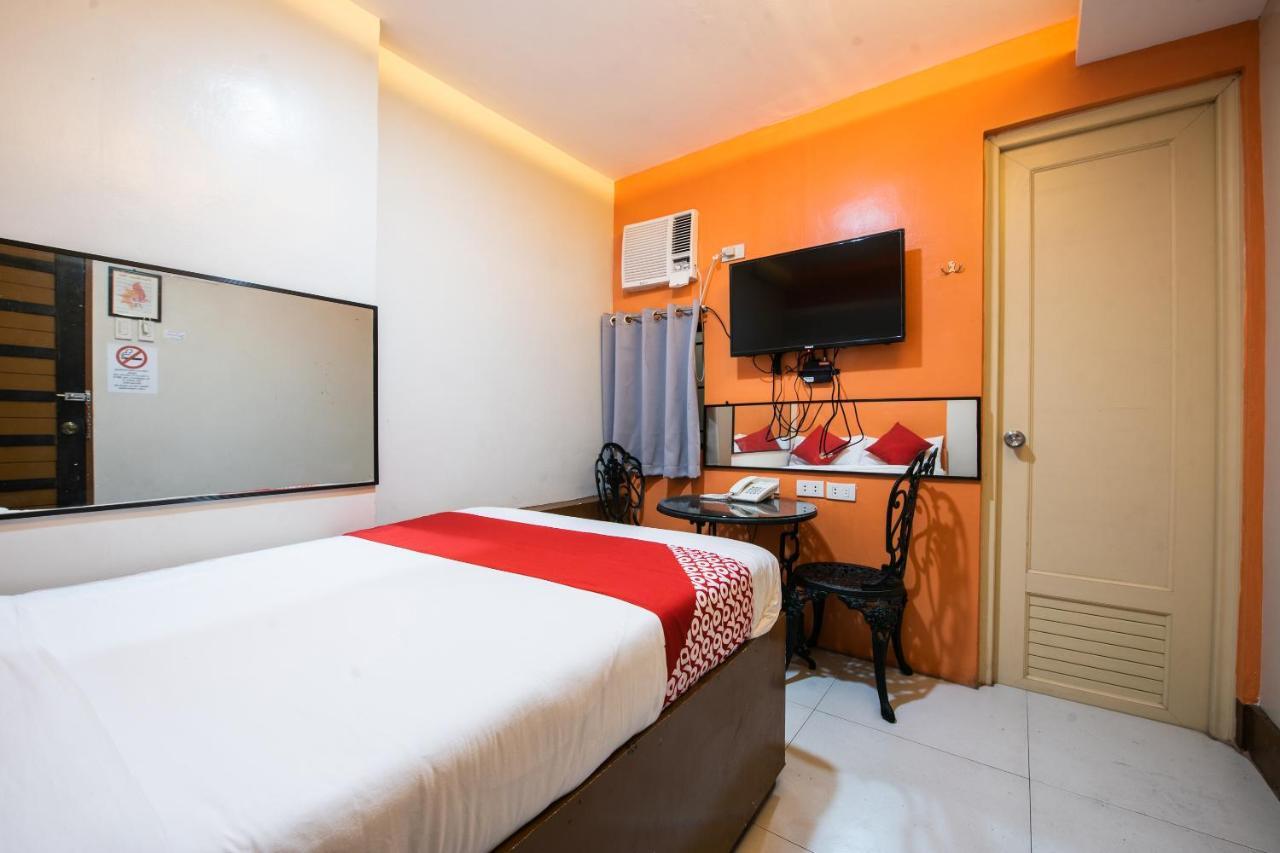 Oyo 475 Pearl Blossom Hotel 마닐라 외부 사진